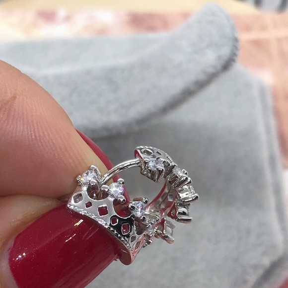 🌟 Sterling Silver Crown Huggie Hoop Earrings - Picture 3 of 5